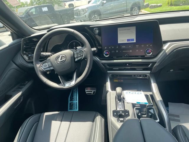 New 2026 Lexus TX 500h AWD image 19