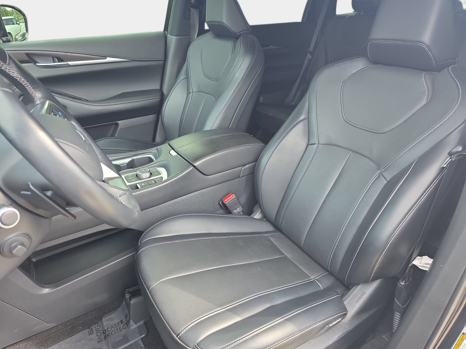 Certified 2023 INFINITI QX60 Sensory w/ Vision Package AWD/4WD image 15