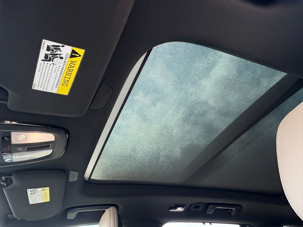 New 2026 Volvo XC90 B6 Ultra w/ Protection Package AWD/4WD image 19