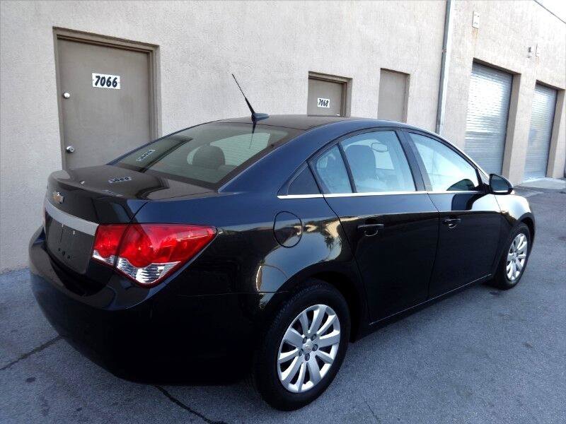 Used 2011 Chevrolet Cruze LS w/ Connectivity Package FWD image 15