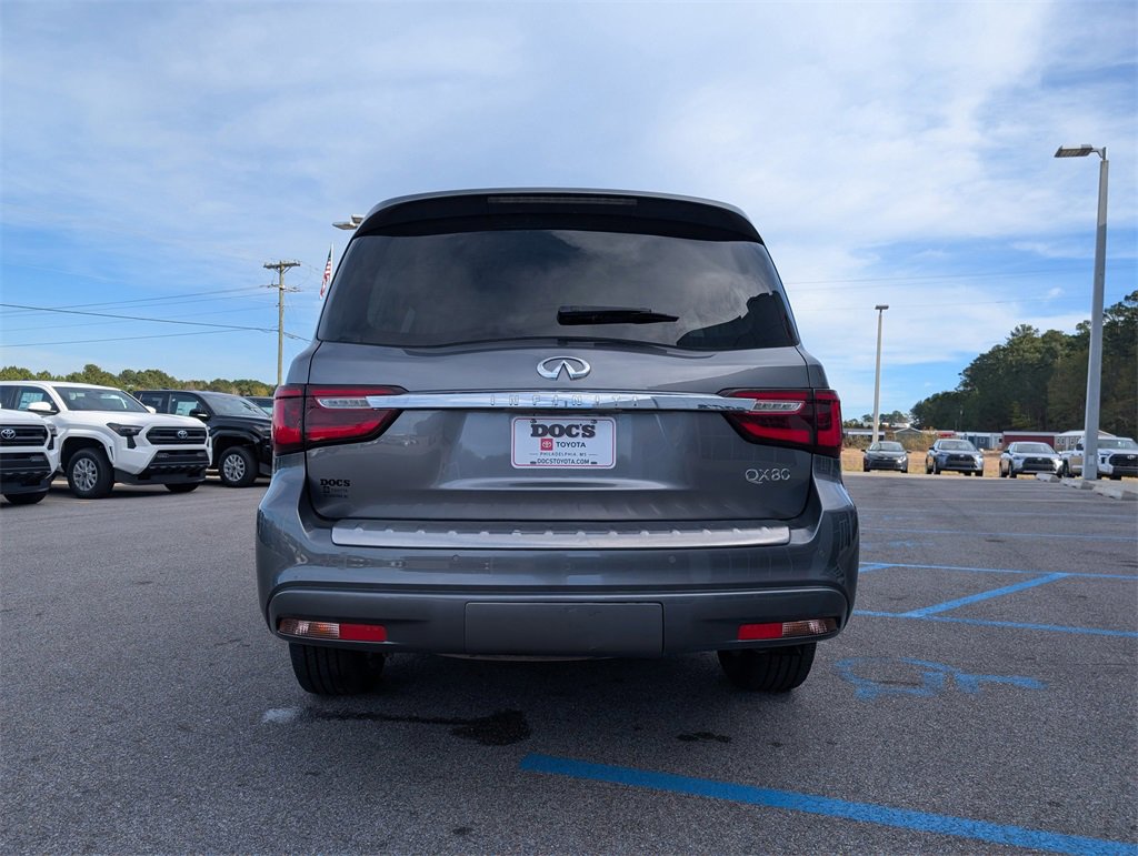 Used 2018 INFINITI QX80 4WD image 4