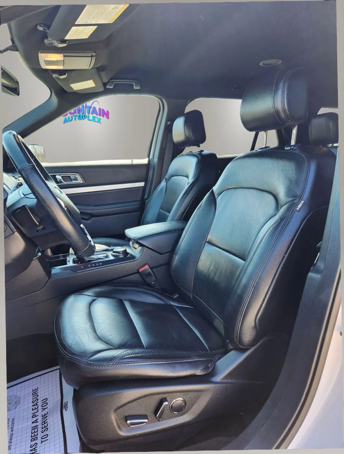 Used 2017 Ford Explorer XLT w/ Equipment Group 202A image 13