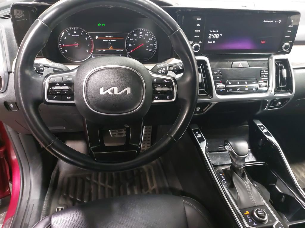 Used 2023 Kia Sorento X-Line EX image 17