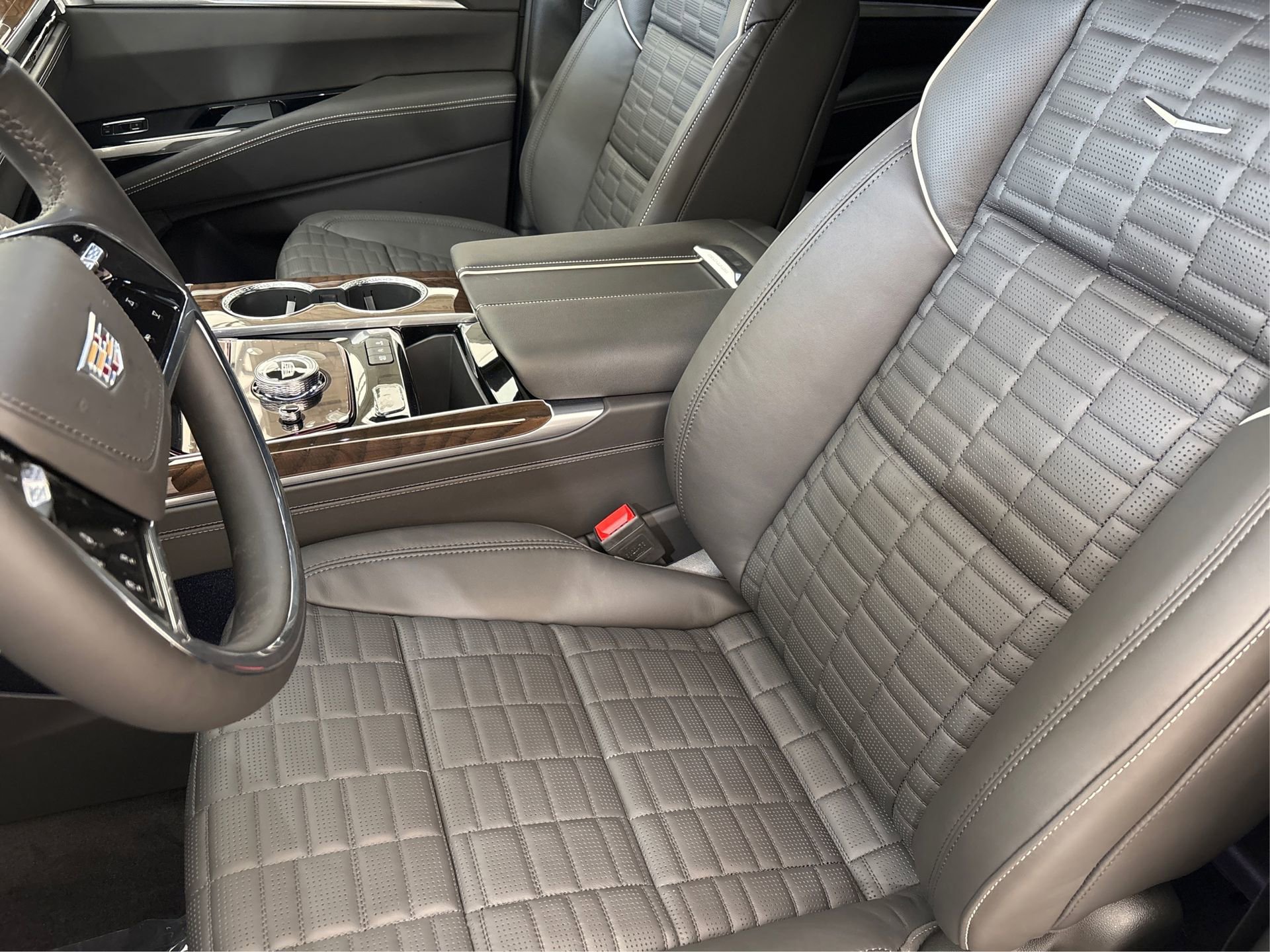 New 2025 Cadillac Escalade Sport Platinum image 9