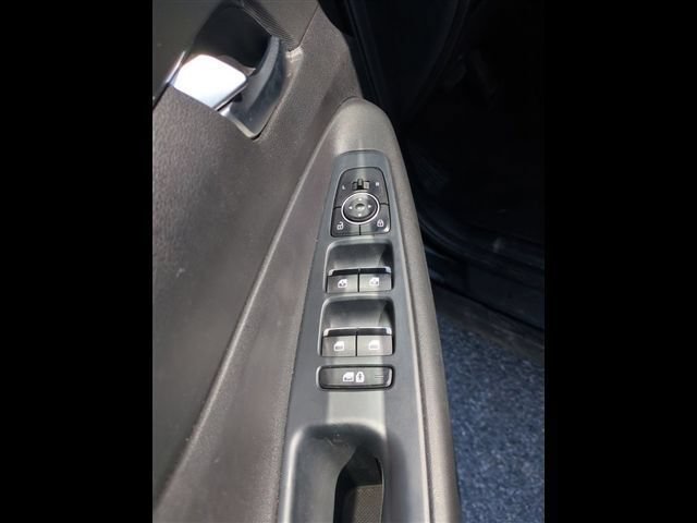 Used 2022 Hyundai Santa Fe SEL FWD image 7
