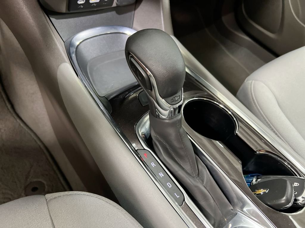 Used 2022 Chevrolet Malibu LS w/ Driver Confidence Package II FWD image 17