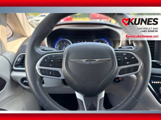 Used 2023 Chrysler Voyager LX FWD image 34