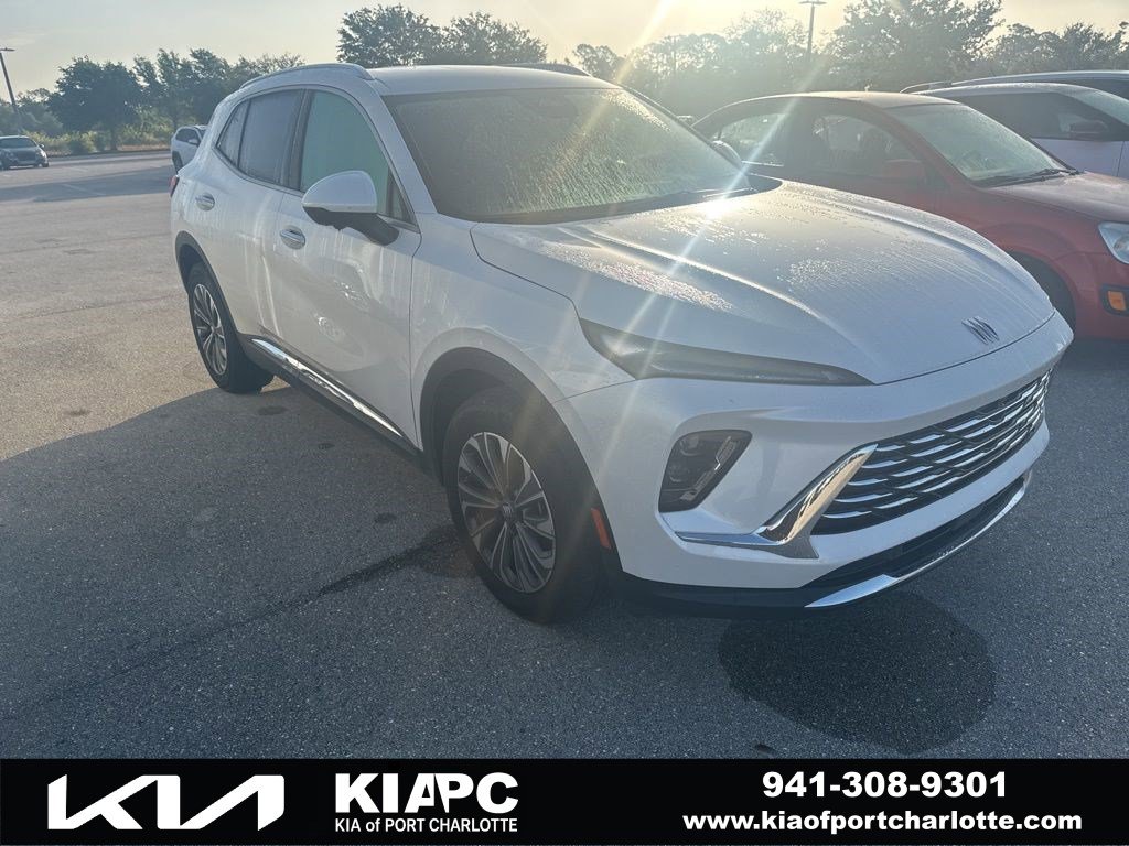 Used 2024 Buick Envision Preferred image 1