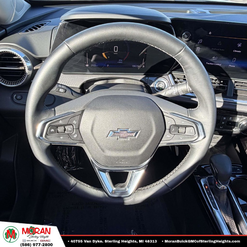 Certified 2024 Chevrolet Trax ACTIV w/ Sunroof Package FWD image 14