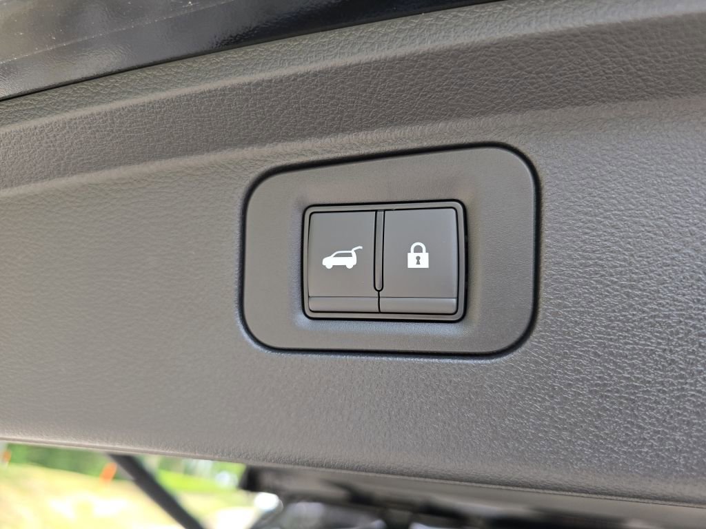 Certified 2025 INFINITI QX80 Luxe w/ Cargo Package image 17