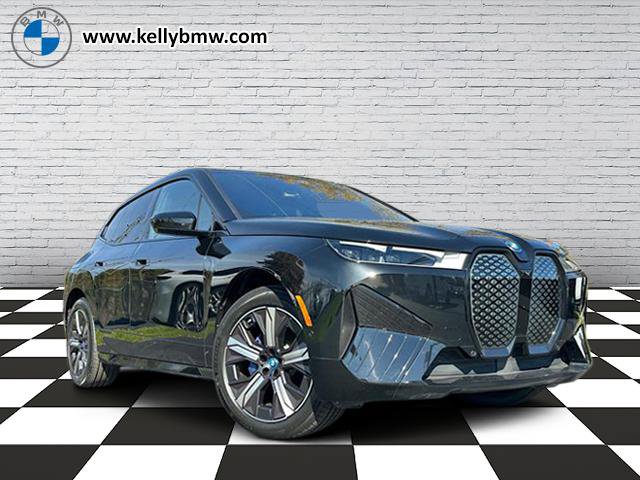 Used 2025 BMW iX xDrive50 AWD/4WD image 1