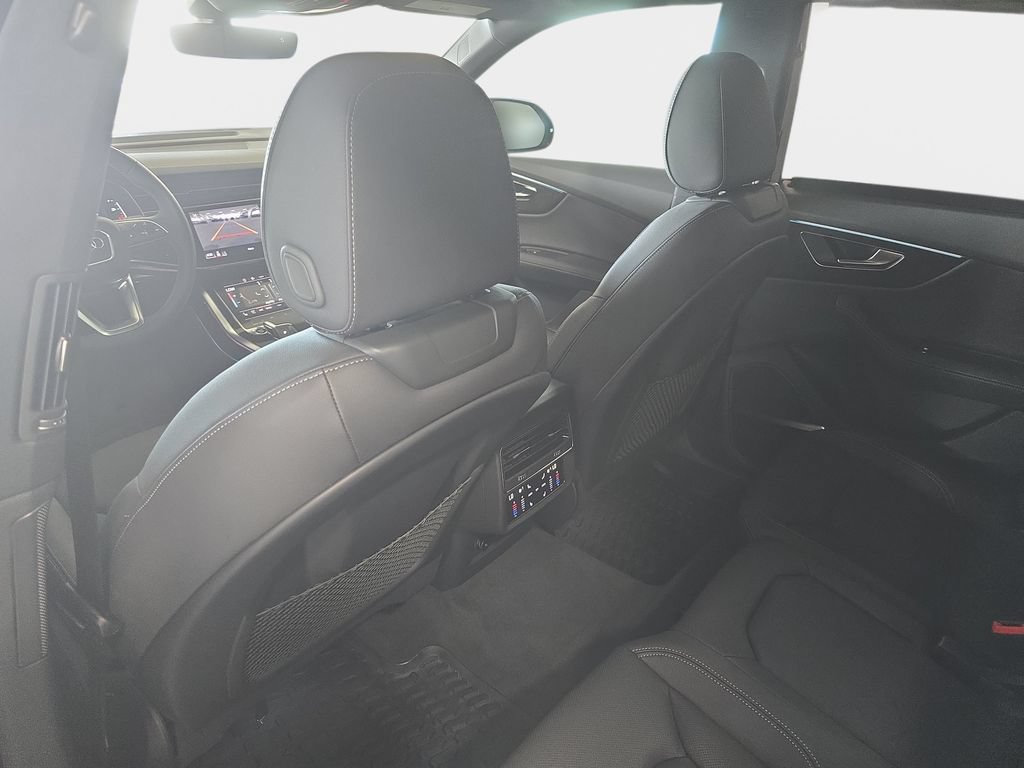 Certified 2025 Audi Q8 Premium Plus AWD/4WD image 12