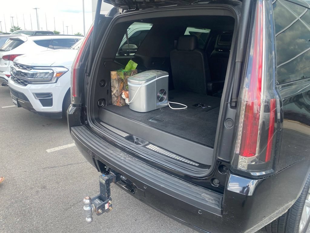 Used 2019 Cadillac Escalade Platinum AWD/4WD image 7