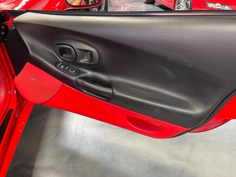 Used 2001 Chevrolet Corvette Convertible RWD image 39
