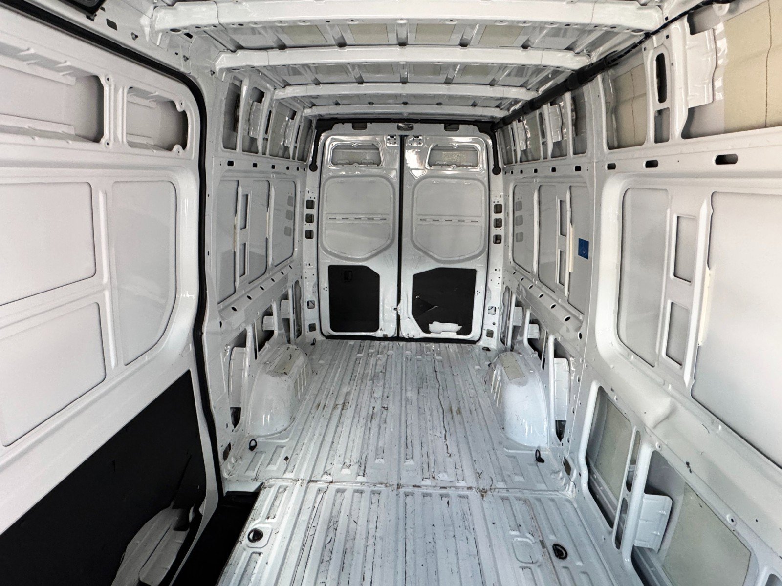Used 2023 Mercedes-Benz Sprinter 2500 image 38