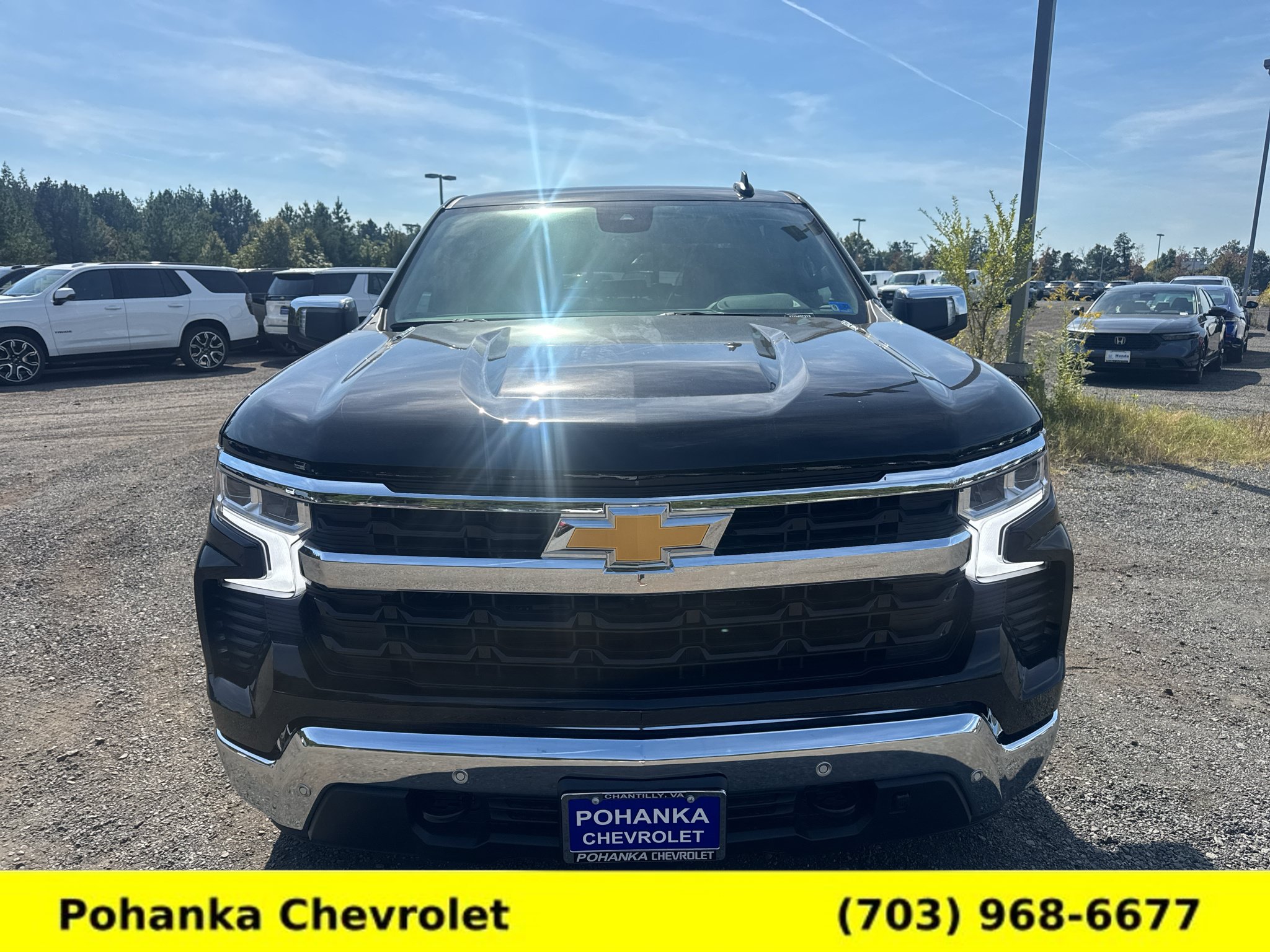 New 2026 Chevrolet Silverado 1500 LT w/ Z71 Off-Road Package AWD/4WD image 2