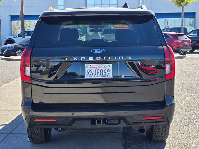 Certified 2025 Ford Expedition Active image 8