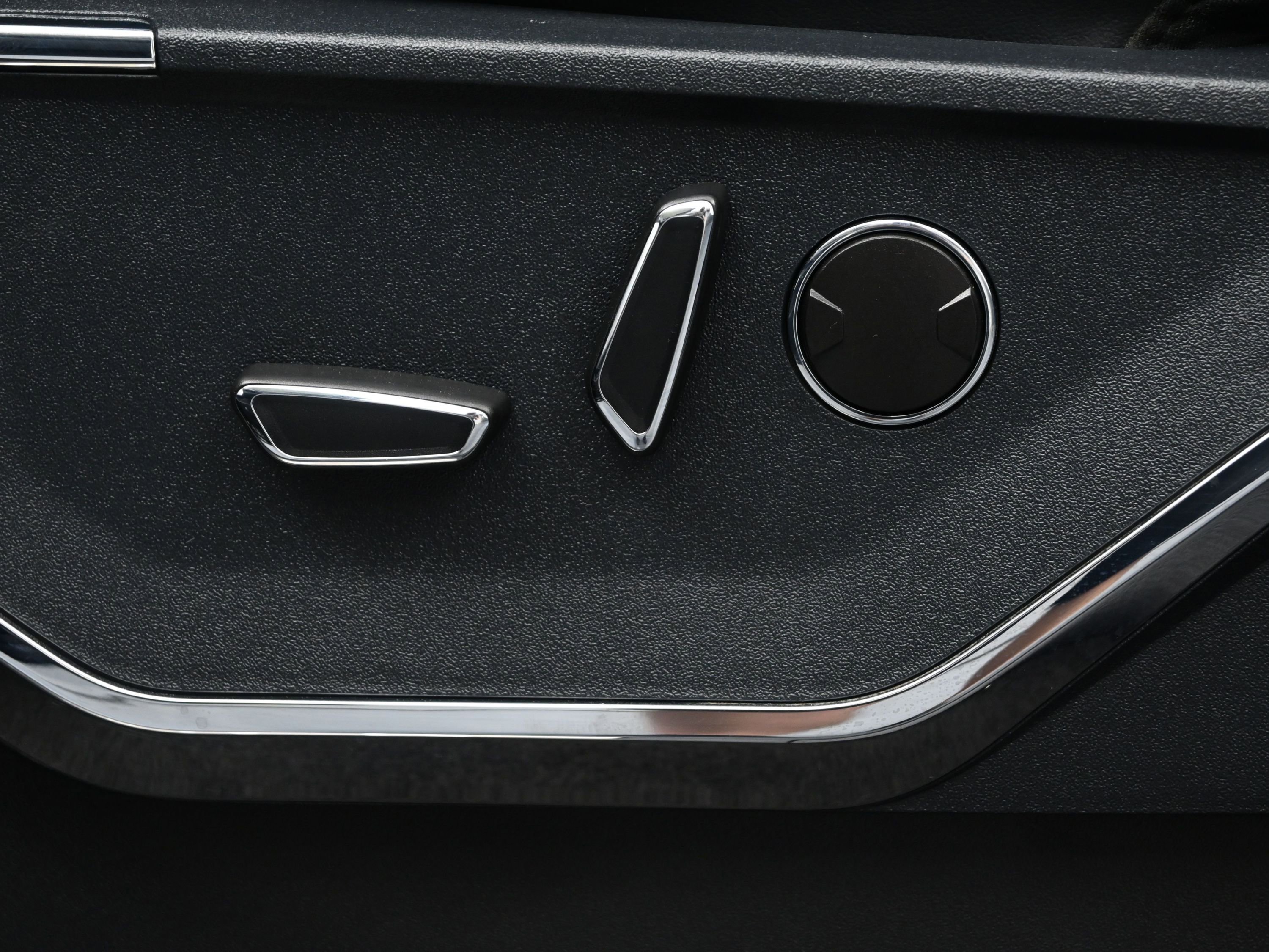 Used 2022 Ford F150 Platinum w/ Equipment Group 701A High AWD/4WD image 10