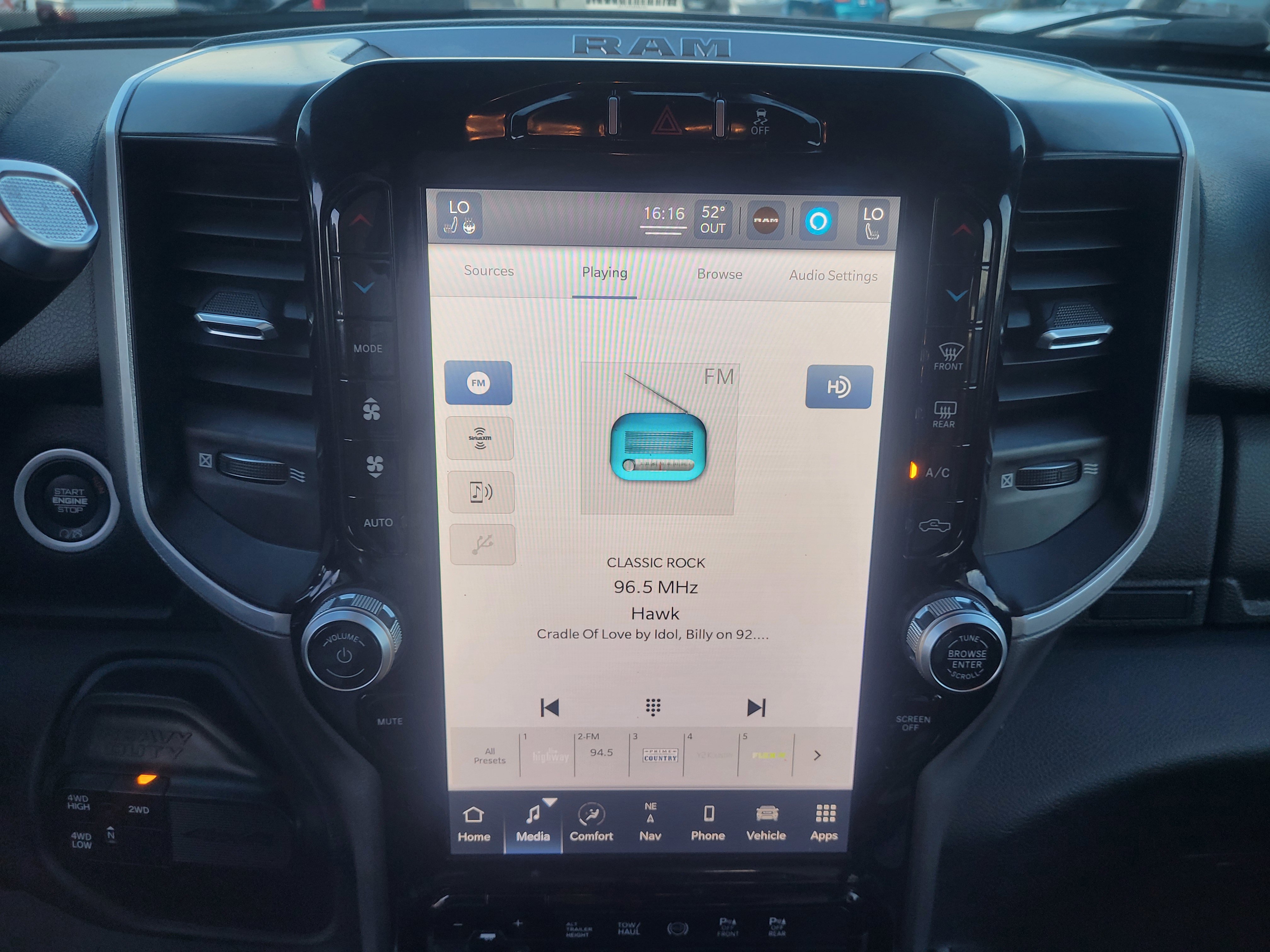 Used 2022 RAM 3500 Big Horn w/ Level A Equipment Group image 9