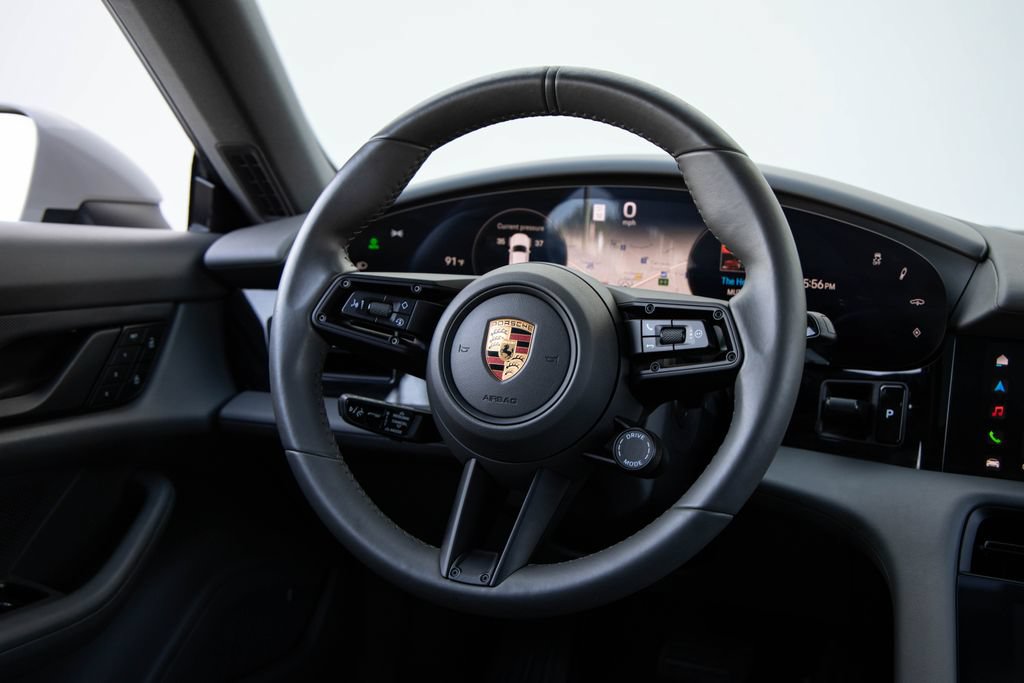 Used 2022 Porsche Taycan 4S AWD/4WD image 37