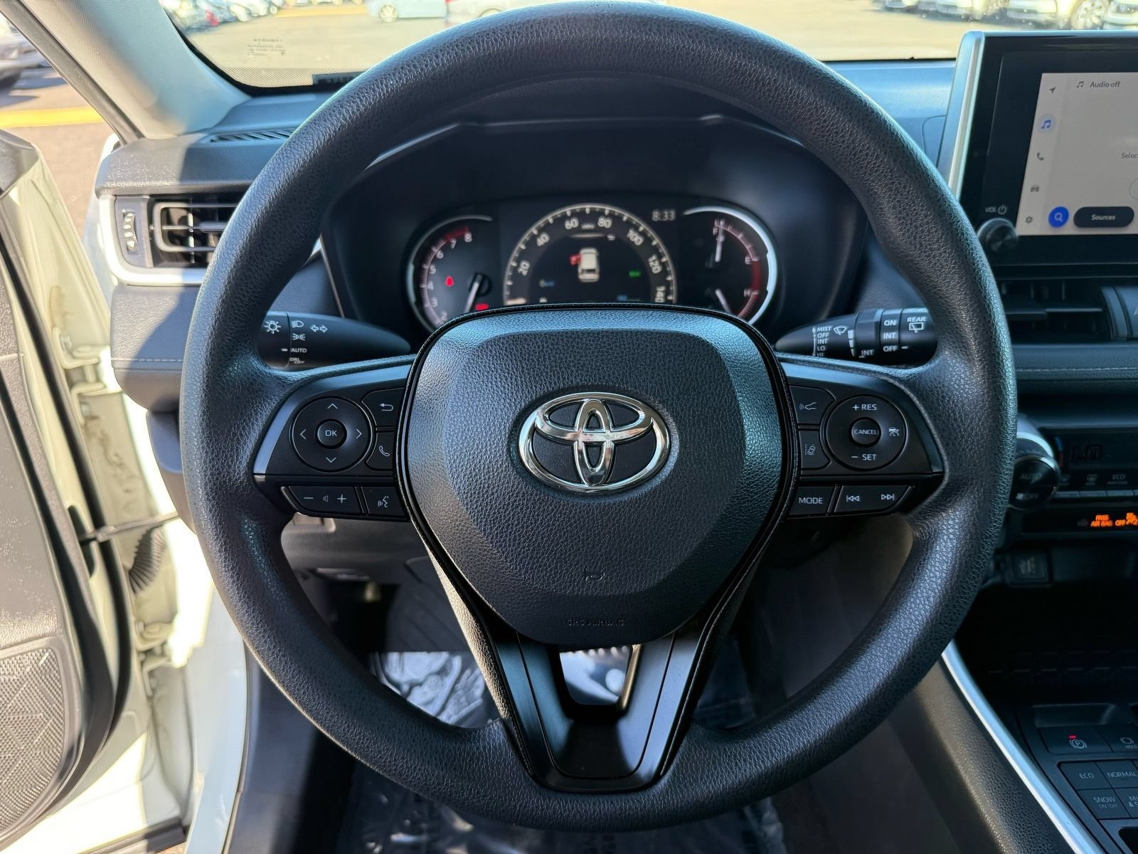 Used 2025 Toyota RAV4 XLE AWD/4WD image 15