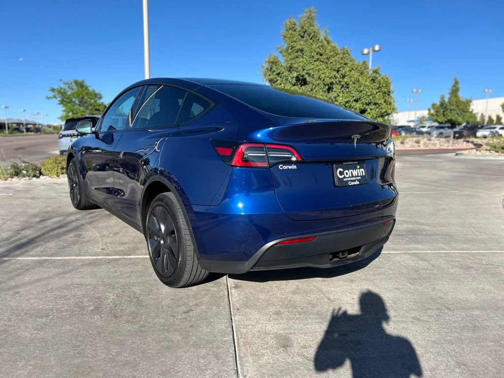 Used 2024 Tesla Model Y Long Range AWD/4WD image 5