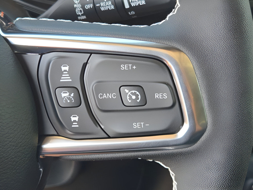 New 2026 Jeep Wrangler Unlimited Rubicon w/ Rockslide Package AWD/4WD image 32