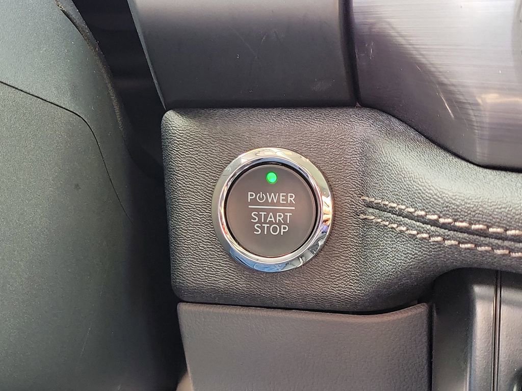 Used 2025 Ford F150 Lightning Flash image 30