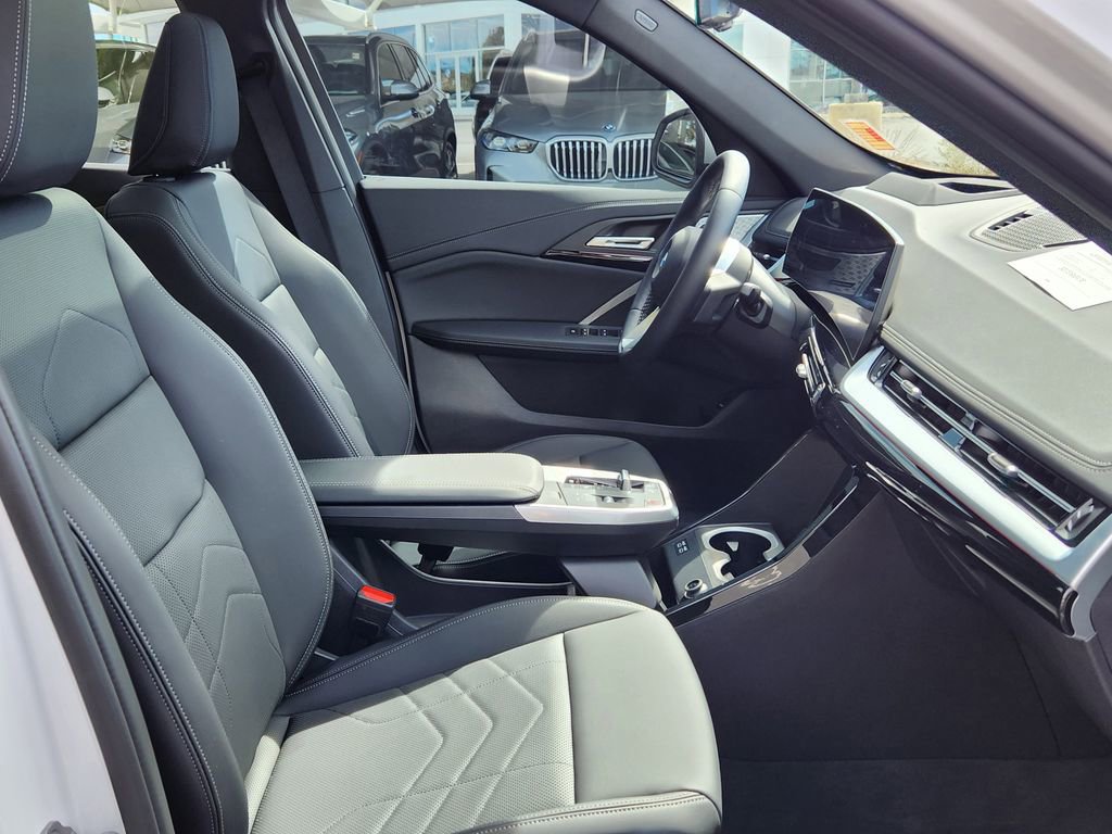 Used 2023 BMW X1 xDrive28i w/ Premium Package image 12