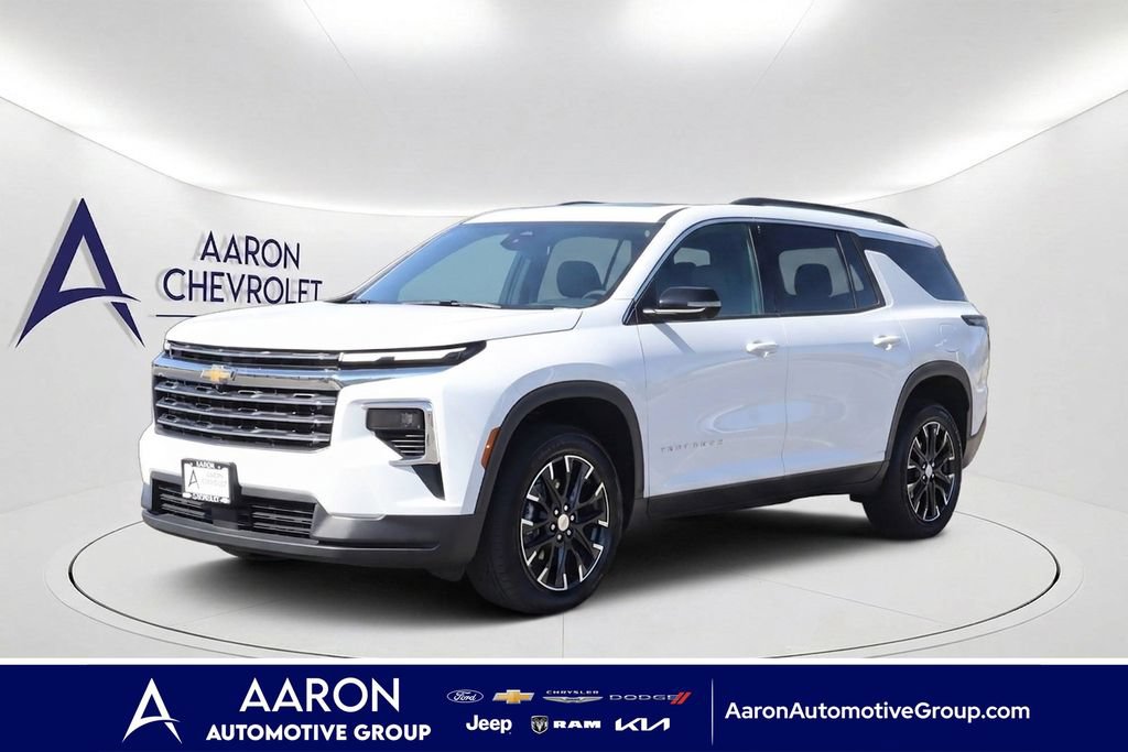 Used 2025 Chevrolet Traverse LT w/ Sun and Wheel Package
