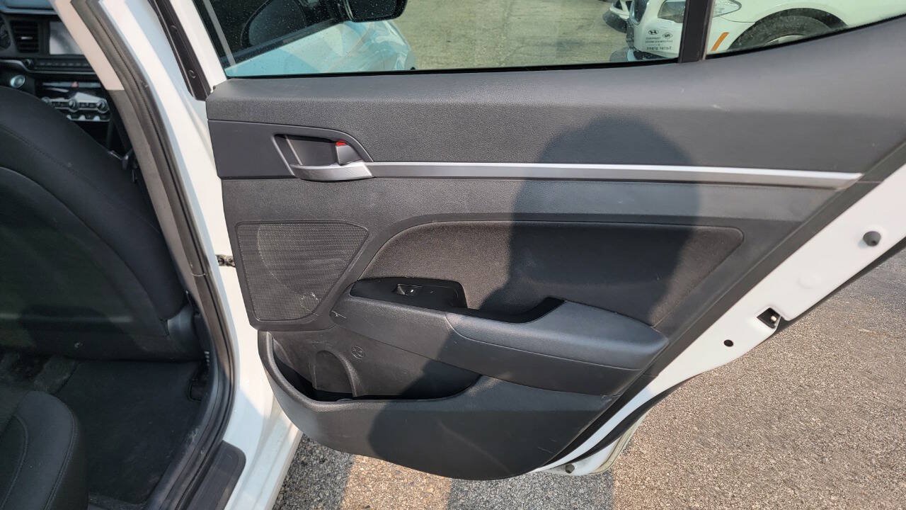 Used 2020 Hyundai Elantra Value Edition FWD image 20