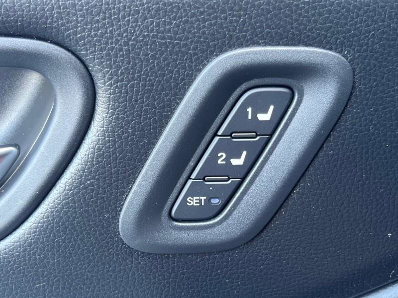 Used 2024 Honda Pilot Touring image 31