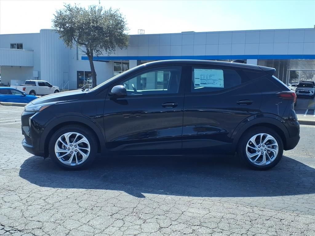 New 2027 Chevrolet Bolt LT w/ Comfort Package image 4