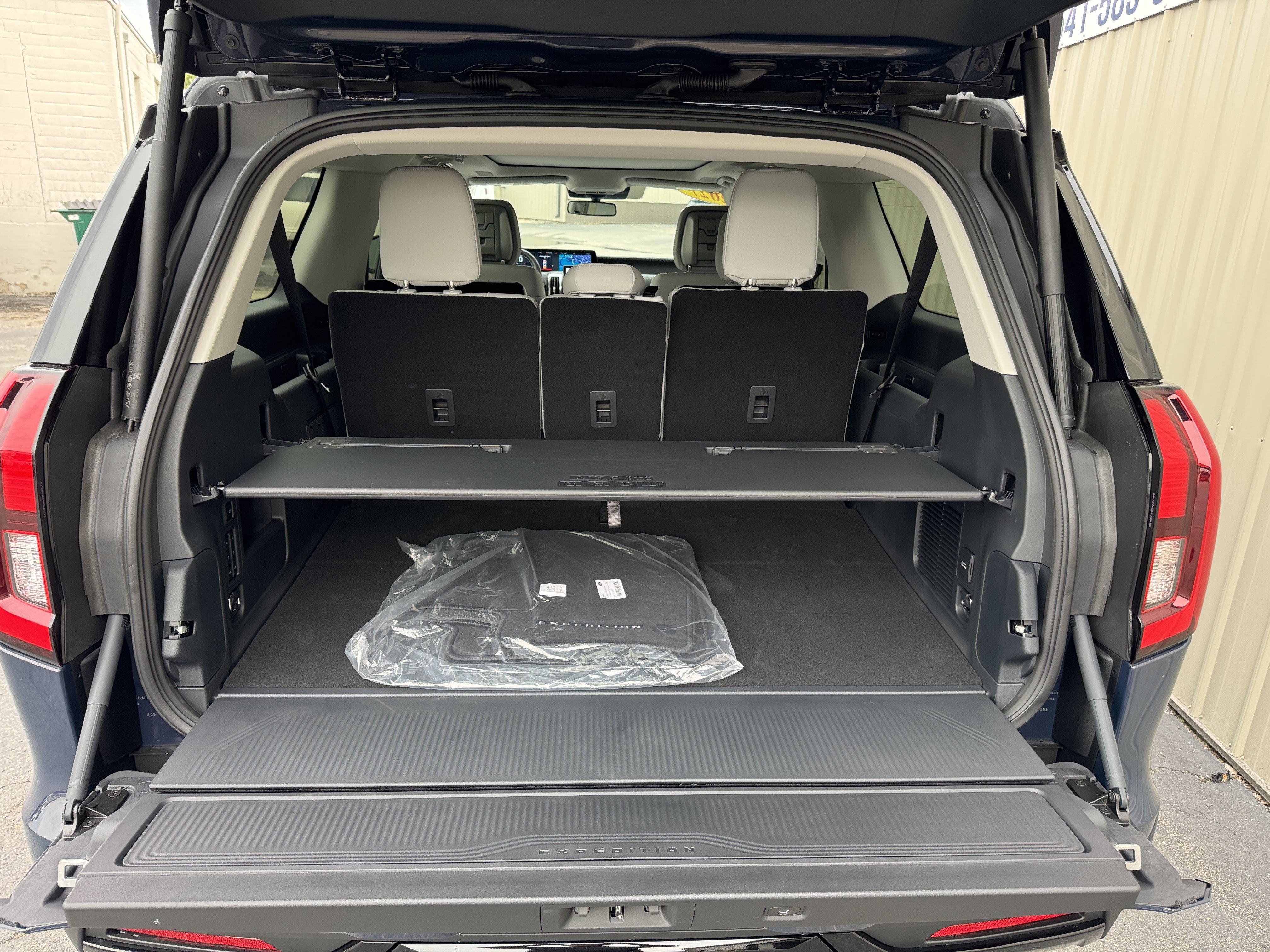 New 2027 Ford Expedition Max Platinum AWD/4WD image 38