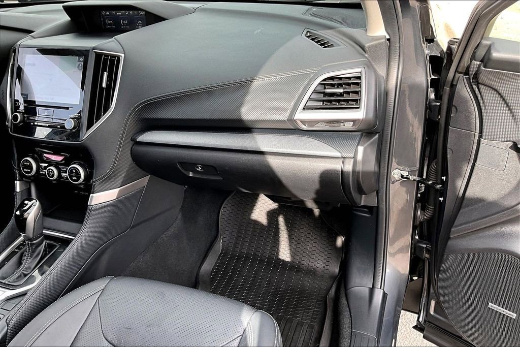 Used 2021 Subaru Forester Limited w/ Popular Package #3 image 26