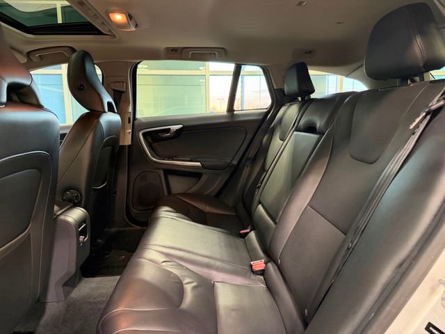 Used 2015 Volvo V60 T5 Premier Plus image 21