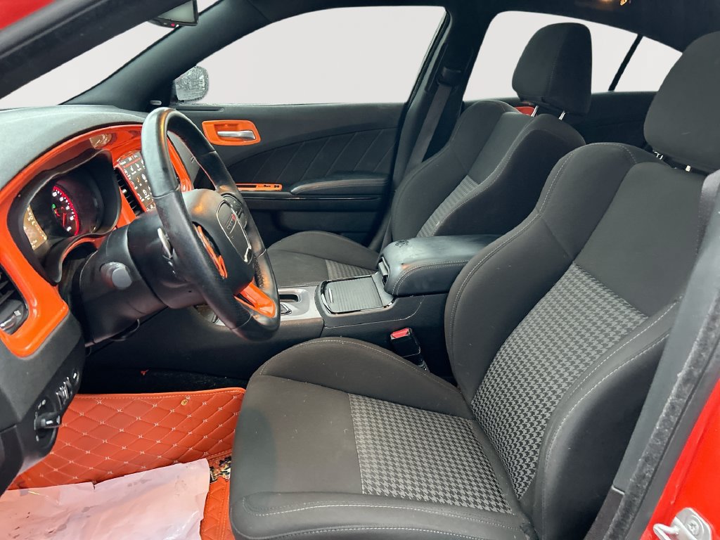 Used 2022 Dodge Charger R/T w/ Blacktop Package RWD image 23