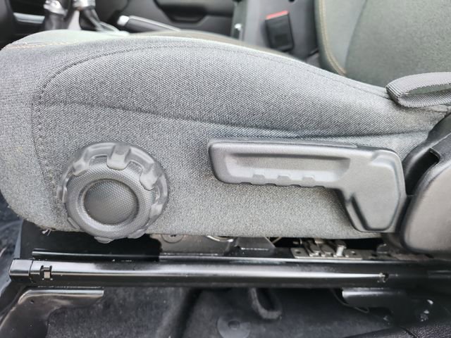 Used 2025 Jeep Gladiator Sport image 15