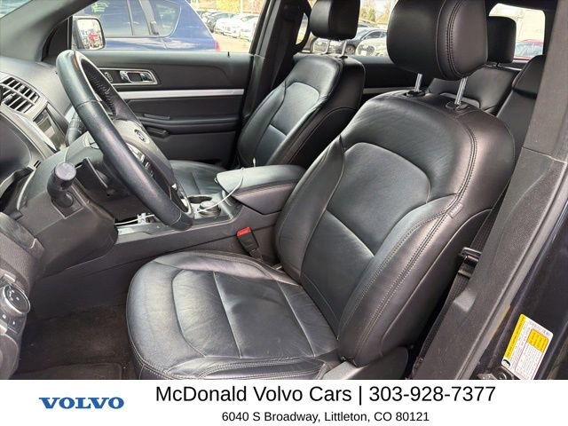 Used 2017 Ford Explorer XLT w/ Equipment Group 202A image 9