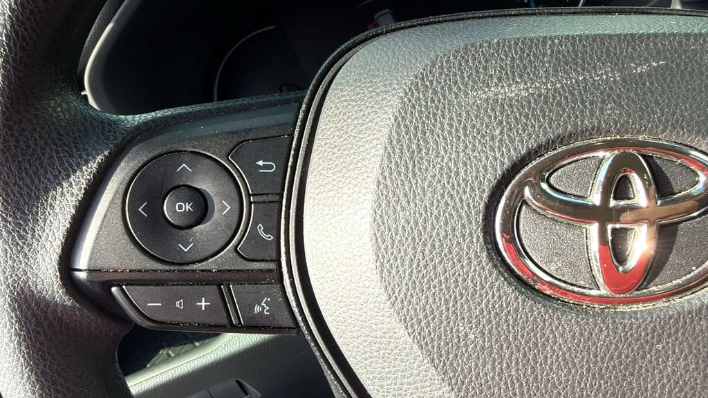 Used 2024 Toyota RAV4 LE image 7
