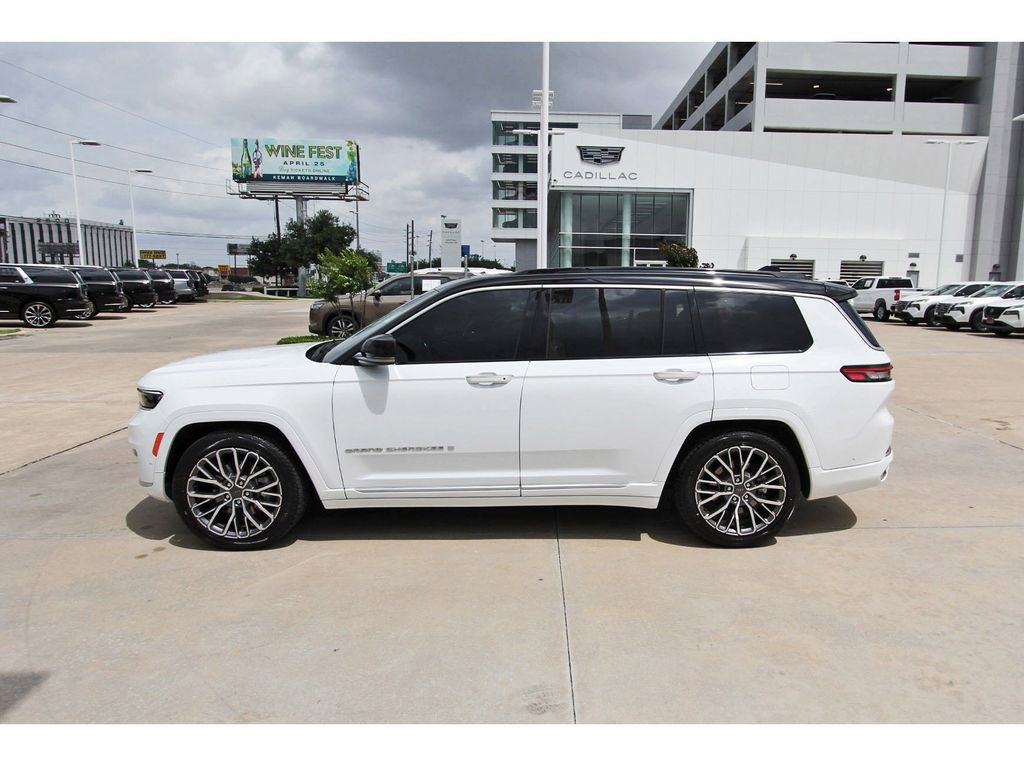 Used 2025 Jeep Grand Cherokee L Summit image 3