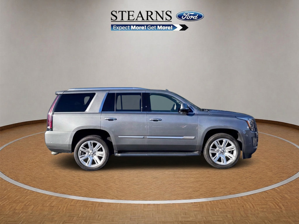 Used 2020 Cadillac Escalade Luxury AWD/4WD image 4