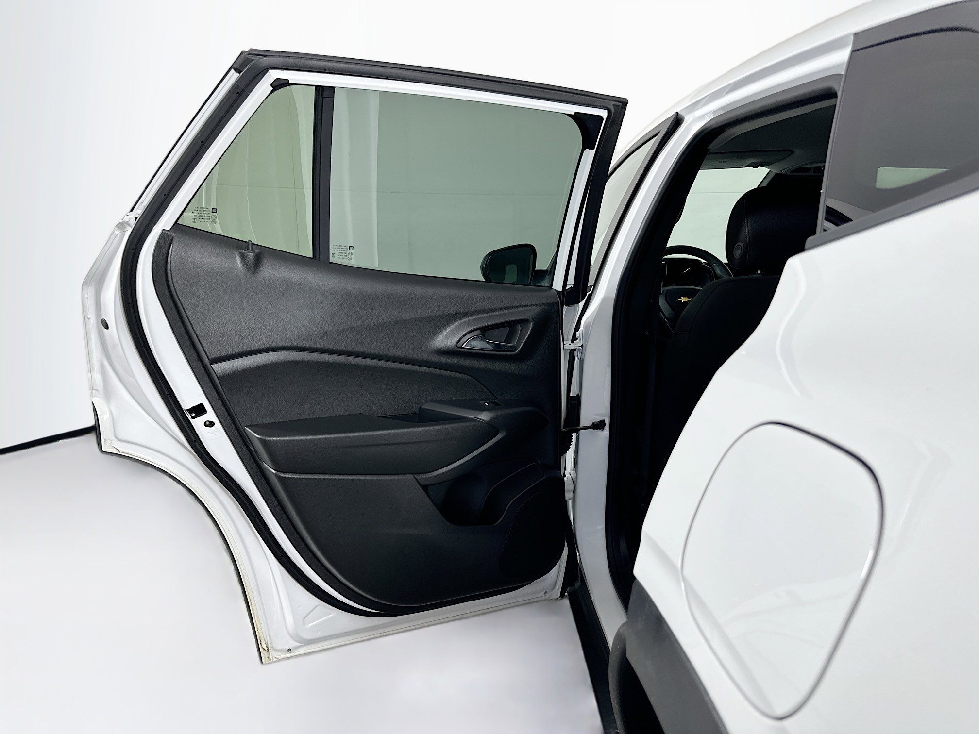 Used 2024 Chevrolet Trax LS FWD image 24