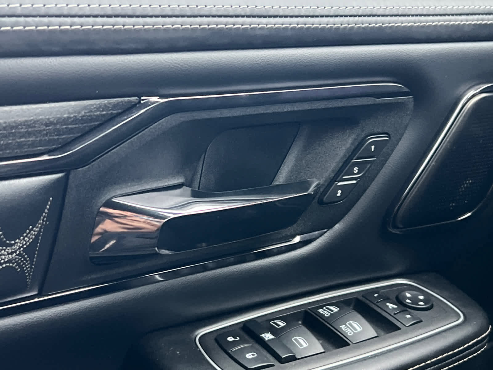 Used 2023 RAM 1500 Limited image 23