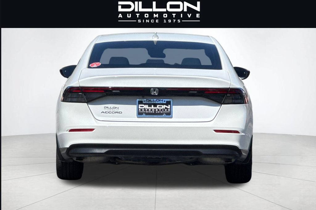 Used 2023 Honda Accord EX image 5