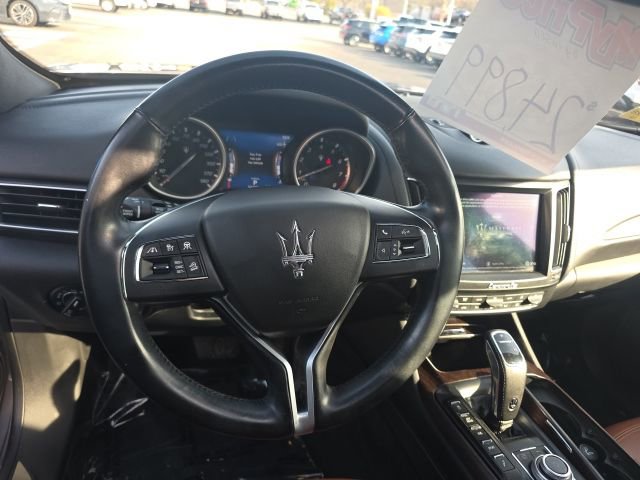 Used 2019 Maserati Levante image 13