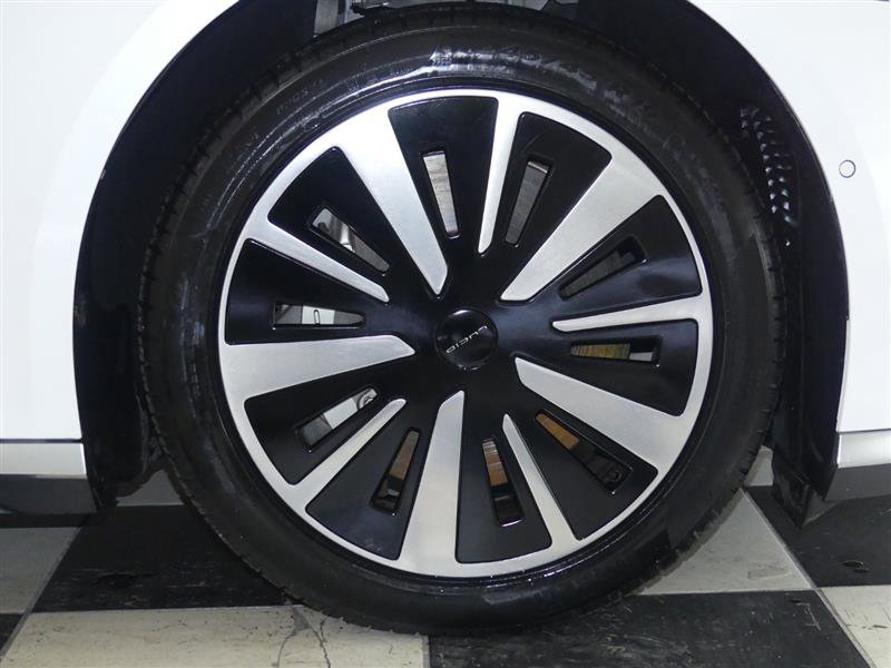 Used 2023 Lucid Air Pure image 31