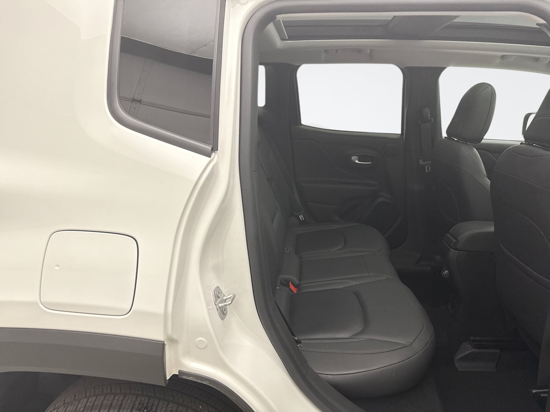 Used 2022 Jeep Renegade Limited w/ Sun, Sound & Wheels Group AWD/4WD image 19