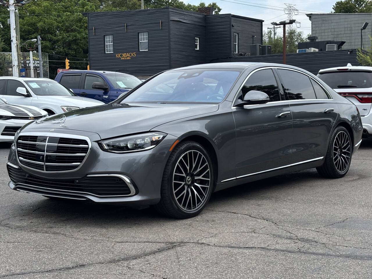 Used 2023 Mercedes-Benz S 500 4MATIC image 4