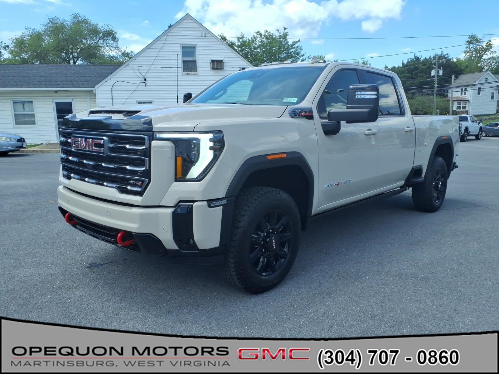 New 2026 GMC Sierra 3500 AT4 w/ Technology Package AWD/4WD image 2